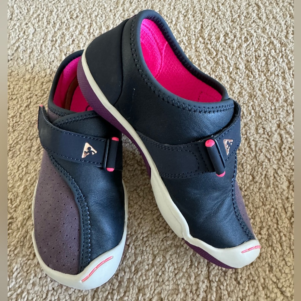 Plae shoes